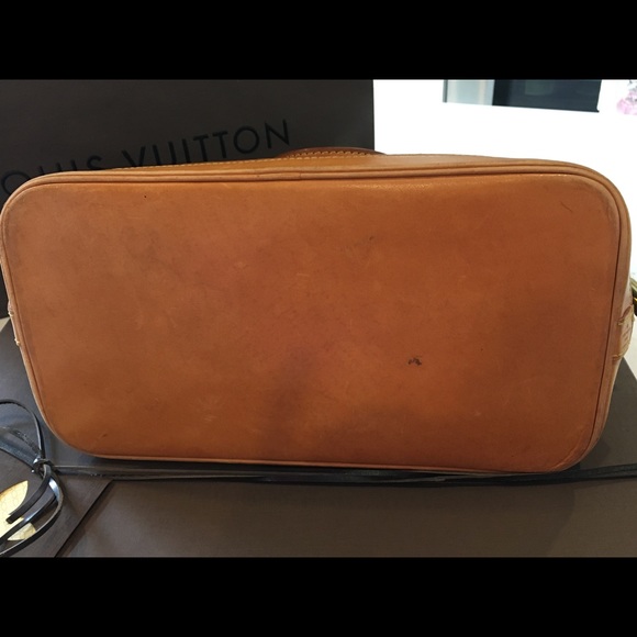 Authentic Louis Vuitton Alma MM - Picture 5 of 8